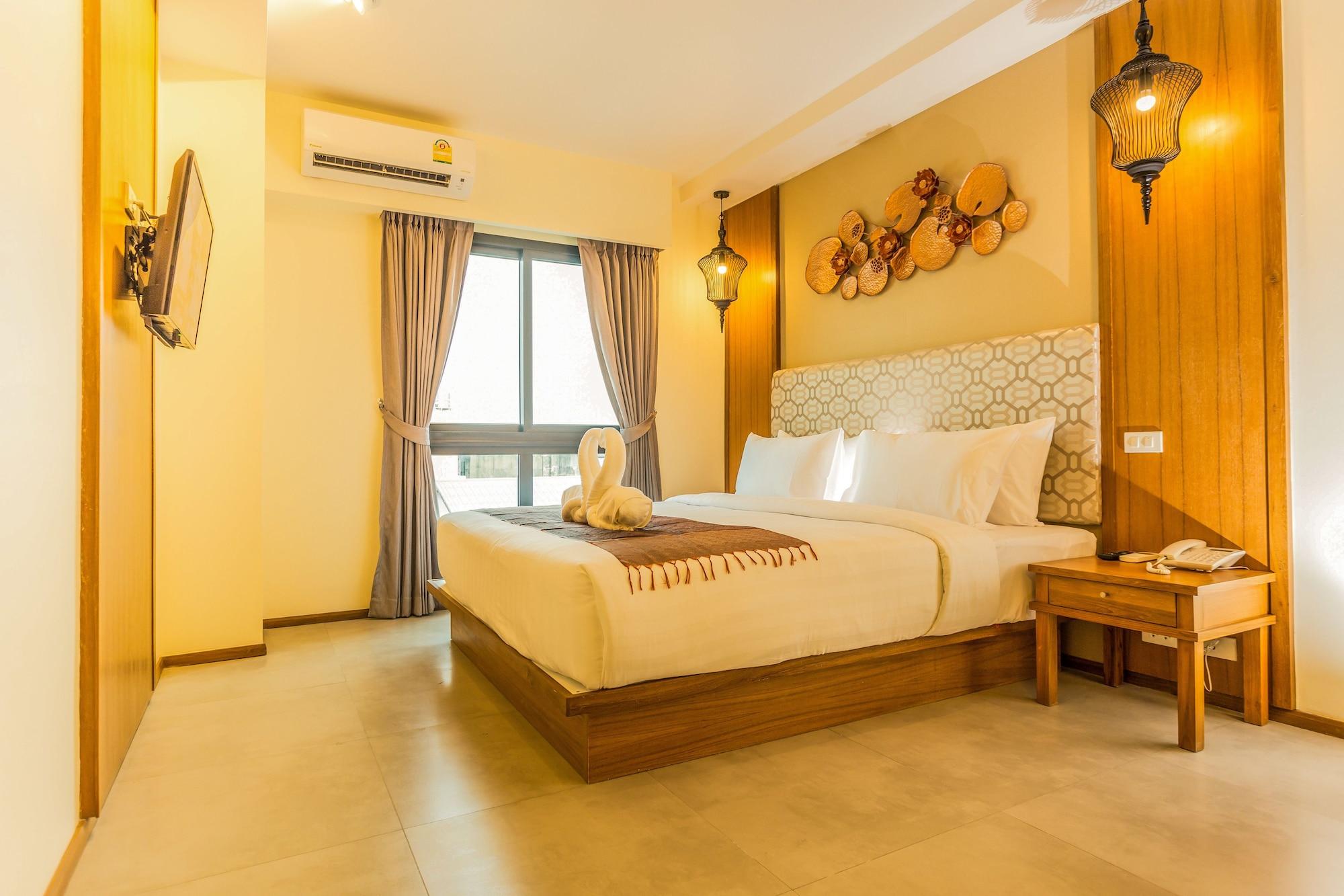 The Signature Hotel @ Thapae Chiang Mai Exterior photo