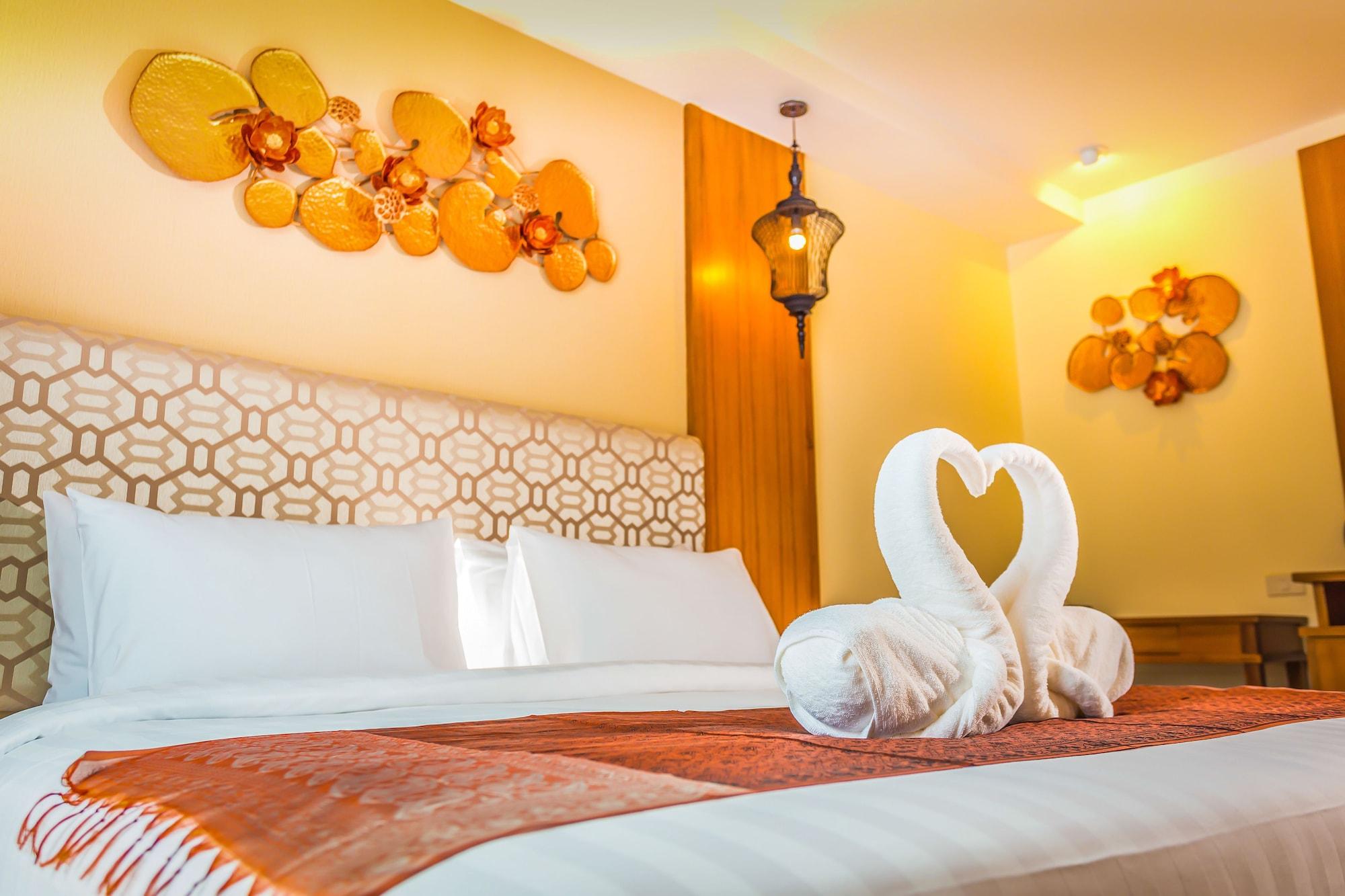 The Signature Hotel @ Thapae Chiang Mai Exterior photo