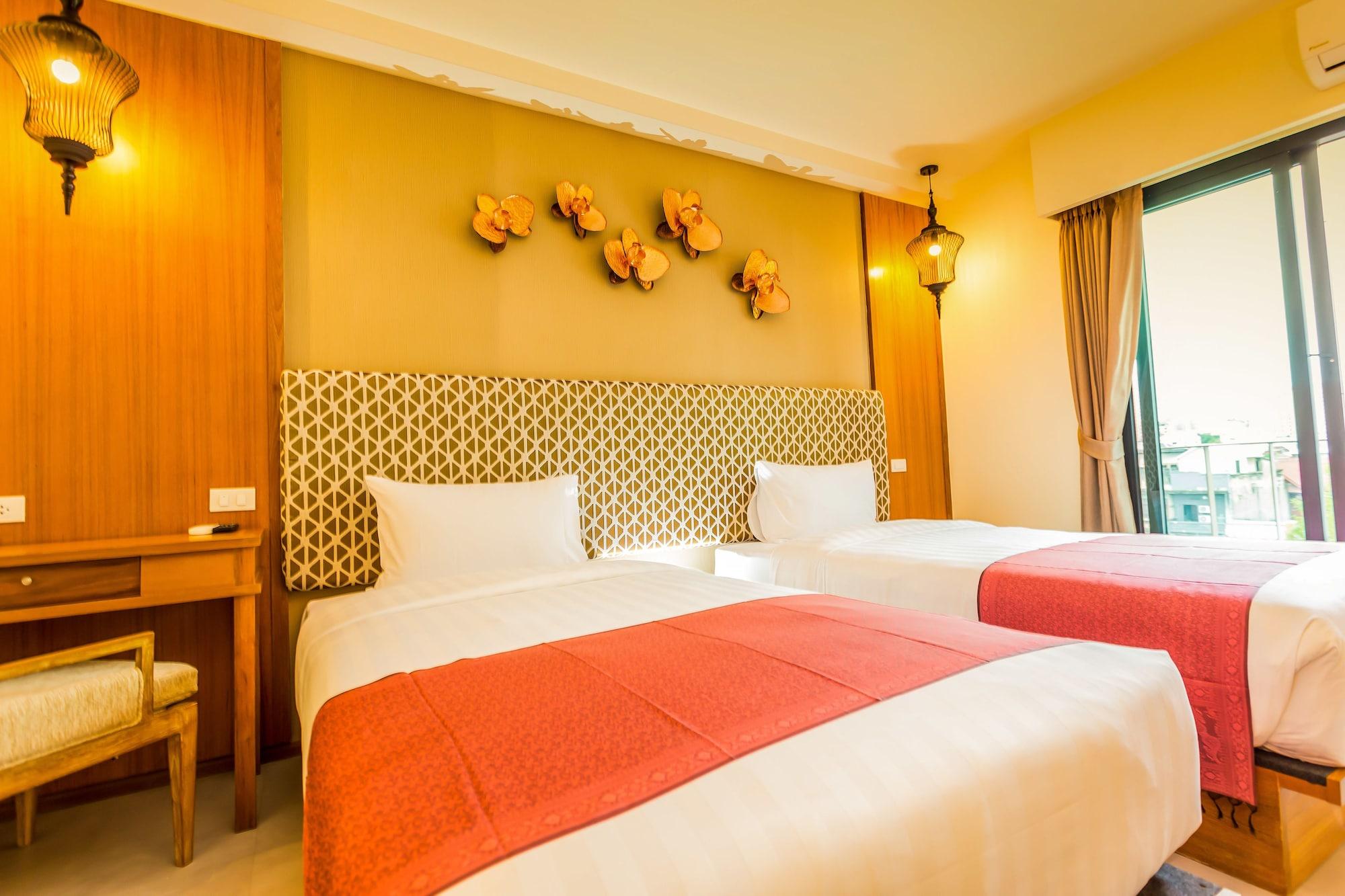 The Signature Hotel @ Thapae Chiang Mai Exterior photo