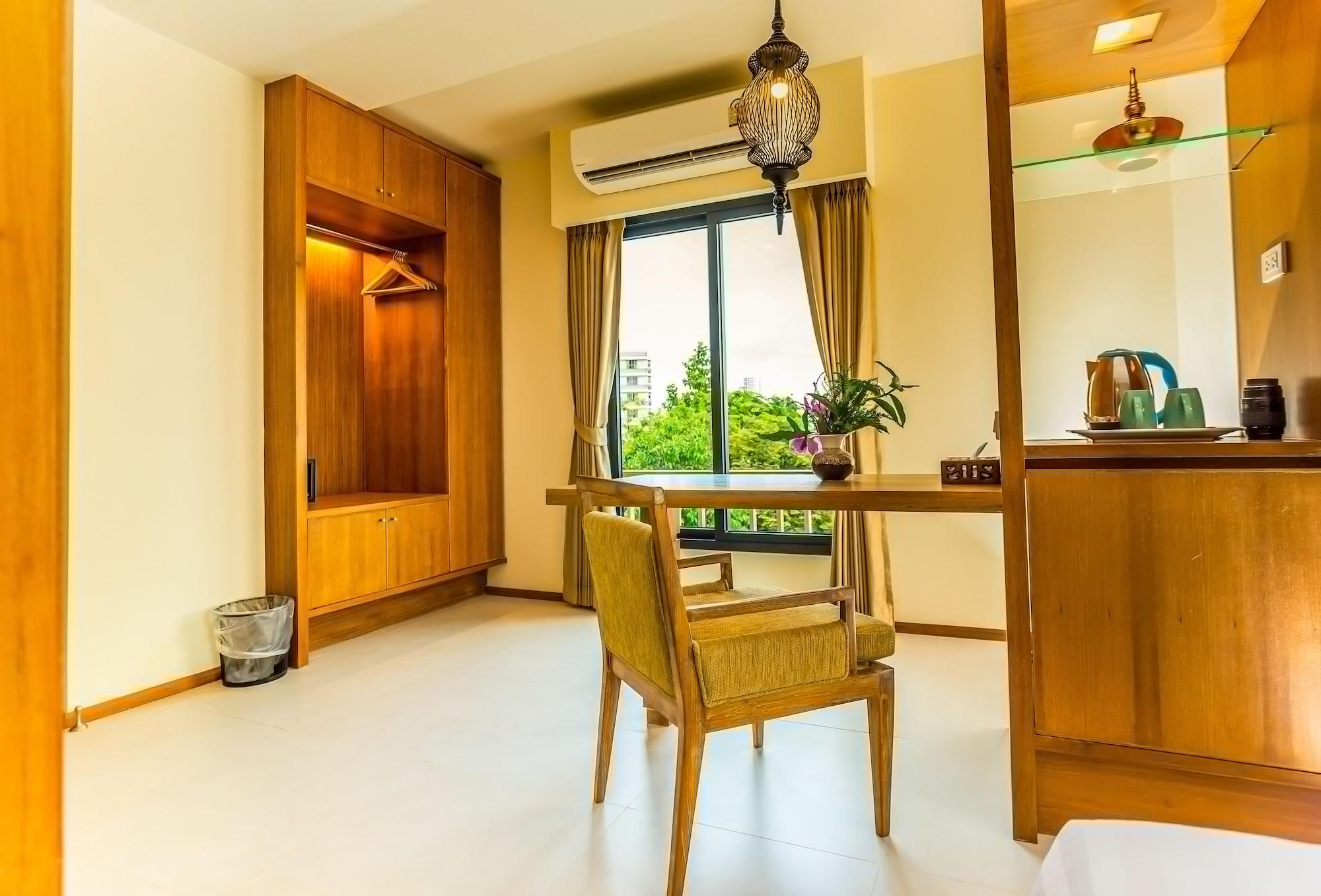 The Signature Hotel @ Thapae Chiang Mai Exterior photo
