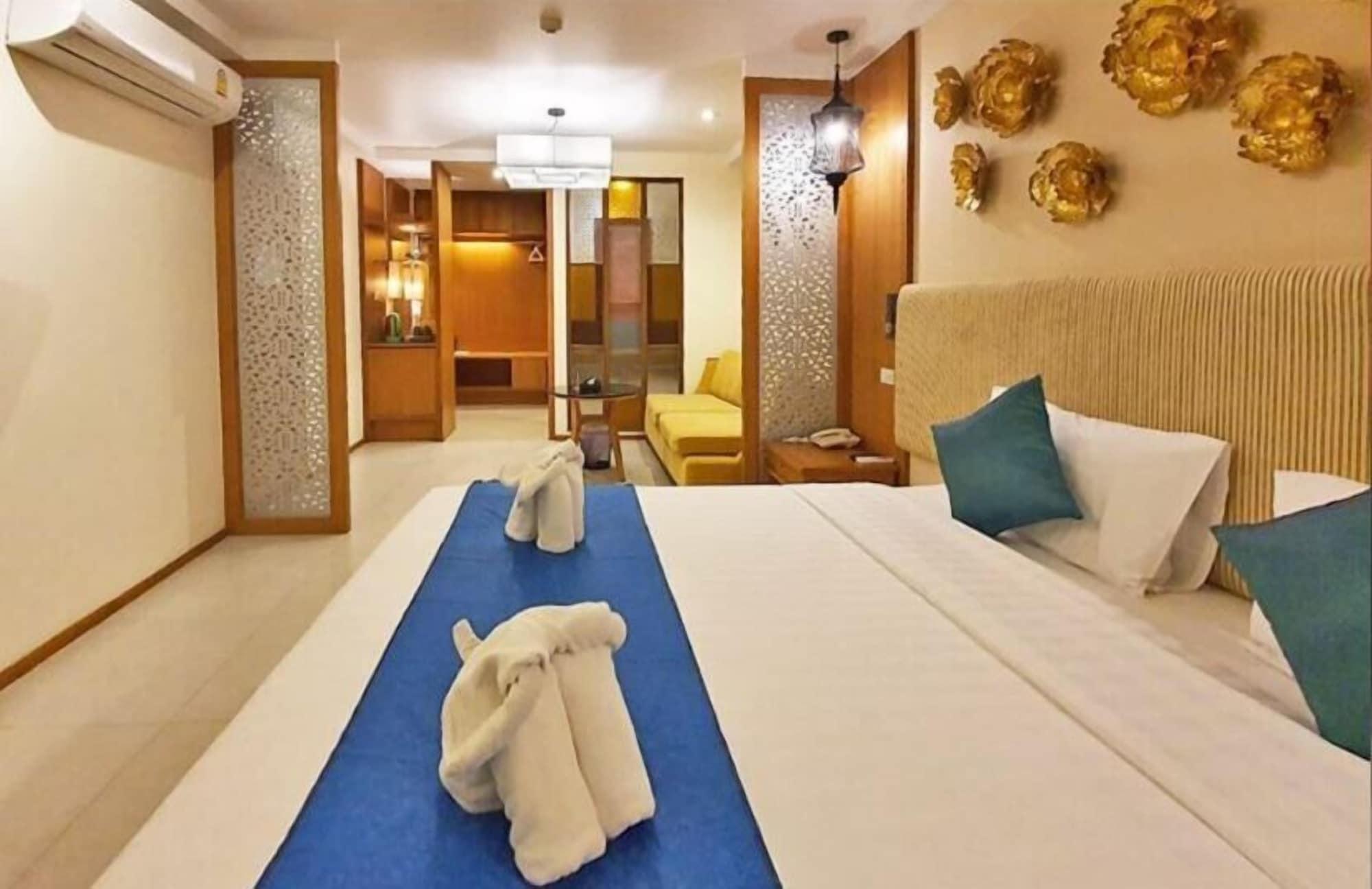 The Signature Hotel @ Thapae Chiang Mai Exterior photo