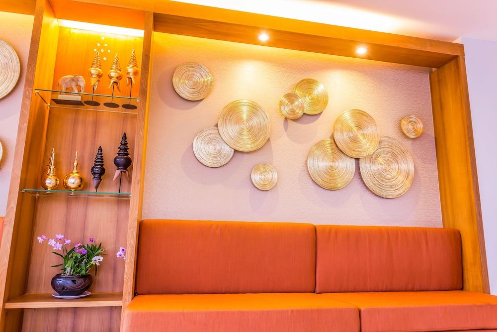 The Signature Hotel @ Thapae Chiang Mai Exterior photo