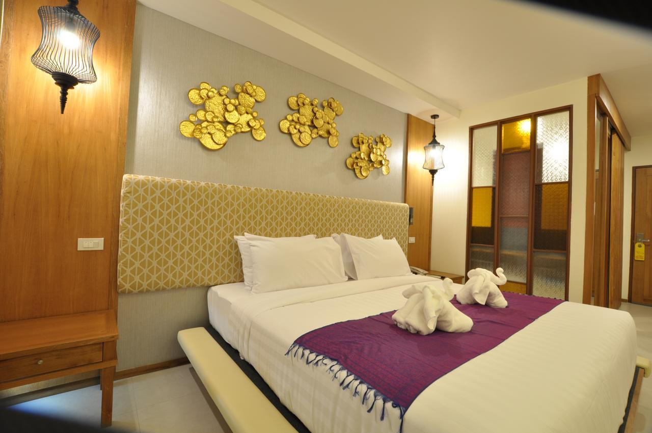 The Signature Hotel @ Thapae Chiang Mai Exterior photo