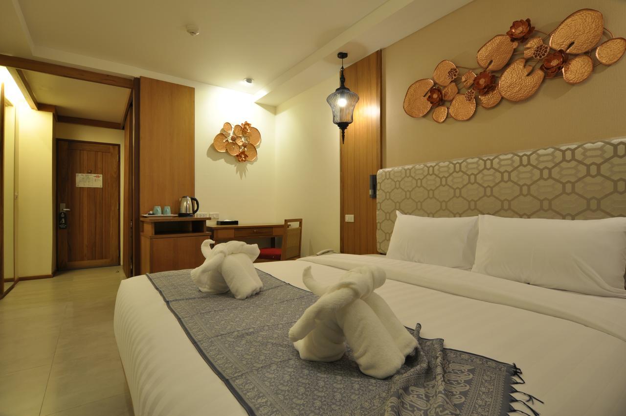 The Signature Hotel @ Thapae Chiang Mai Exterior photo