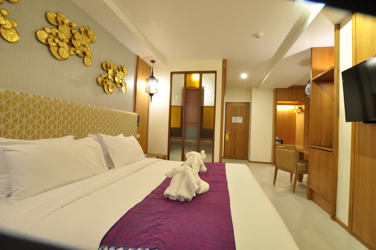 The Signature Hotel @ Thapae Chiang Mai Exterior photo